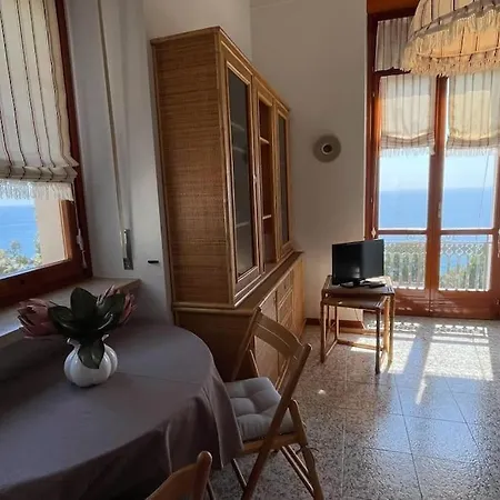 Apartmán Grazioso Bilocale Con Vista Mare